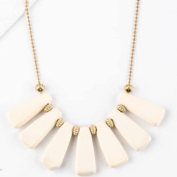 Plunder Posse Necklace September 2020 - Picture 1 of 3